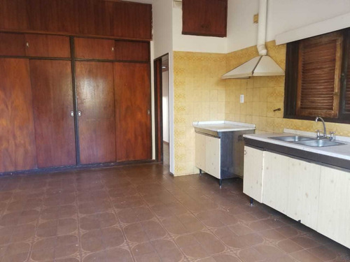 Imagen 9 de 14 de Casa - 4 Ambientes - Sobre Costanera - Villa Carlos Paz