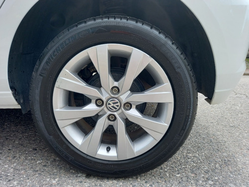 Imagen 12 de 13 de Volkswagen 1.6 5 Ptas Trend Comfortline 2018