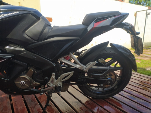 Rouser Rs 200