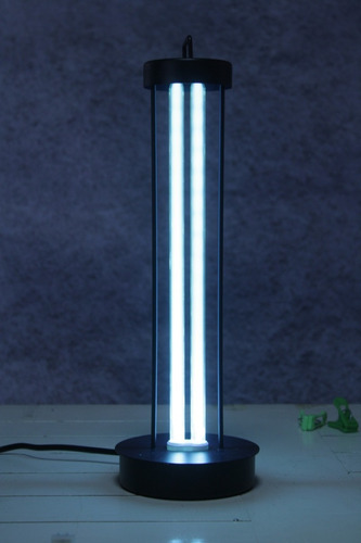Imagen 2 de 7 de Lámpara Desinfectante Uv Ozono Con Control Remoto Hasta 40m2