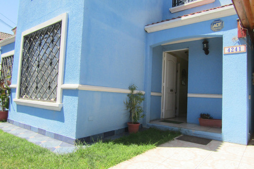 Casa En Venta En Barrio Las Rosas