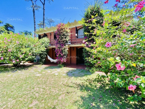 Venta De Casa 5 Dormitorios En Pinares, Punta Del Este-ref:30538