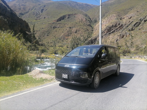 Imagen 6 de 10 de Alquiler Y Movilidad H1 Hiunday