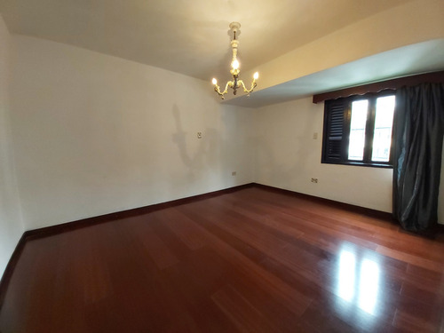Imagen 26 de 27 de Venta Casa 500mt2 4h+est+serv /5b+serv /4p El Cafetal