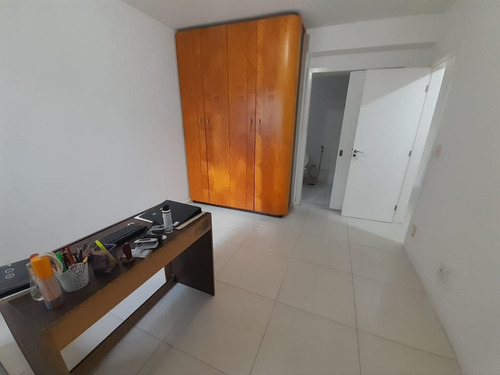 Imagem 17 de 30 de Murano Imobiliária Aluga Apartamento De 4 Quartos Em Itapuã, Vila Velha - Es. - 1009