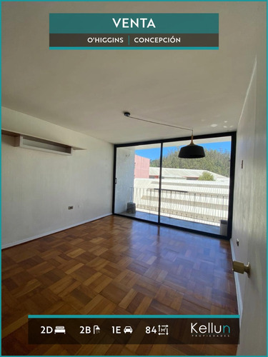 Departamento Antiguo, 2 Dormitorios, 2 Baños, Muy Céntrico