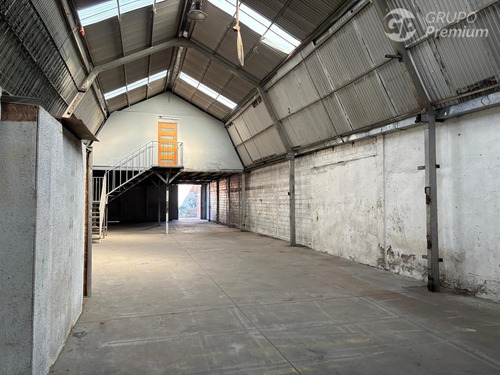Arriendo Galpón Con Oficinas En Zona Estratégica De Renca