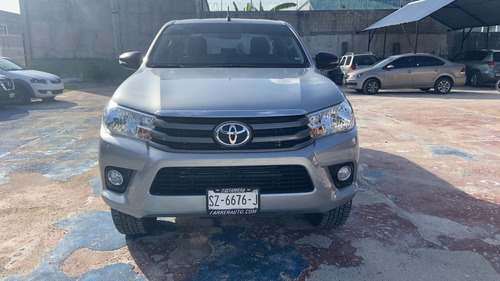 Imagen 6 de 15 de Toyota Huilux Sr 2019
