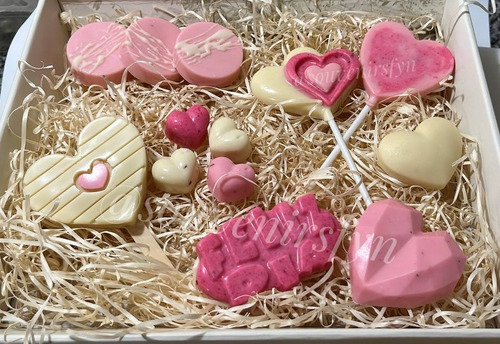 Chocolates. Box Para Regalar.corazones.bombones