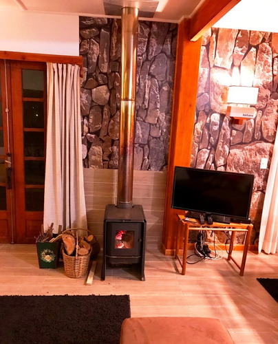 Imagen 3 de 12 de Hermosa Casa Borde Lago Villarrica
