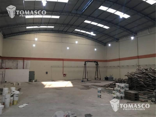 Depósito Tipo Galpón Con Frente De 26 X 42 De Fondo / Boca