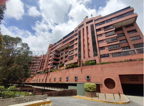 Bello Y Amplio Apartamento En Venta La Tahona Caracas, 22-28810