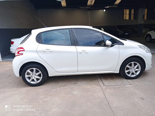 Peugeot 208 Allure Manual Borda