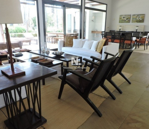 Casa A La Venta En La Barra- Ref: 4177