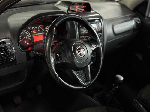 Fiat Strada 1.8 MPI ADVENTURE CD 16V FLEX 3P MANUAL