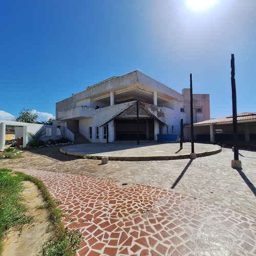 Venta De Hotel Cerca De Playa Caribe Margarita
