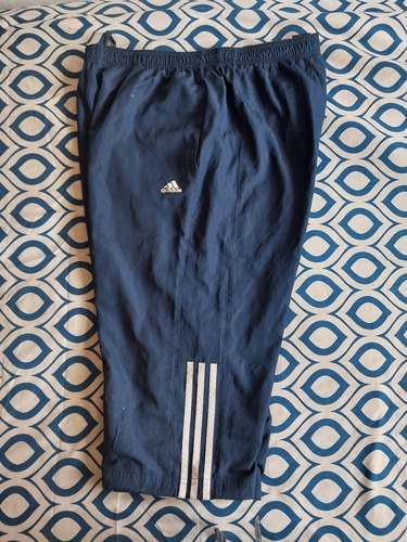 Short Deportivo adidas 