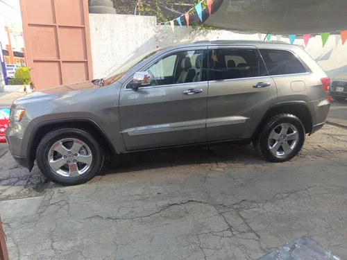 Jeep Grand Cherokee Limited V6 4x2 At