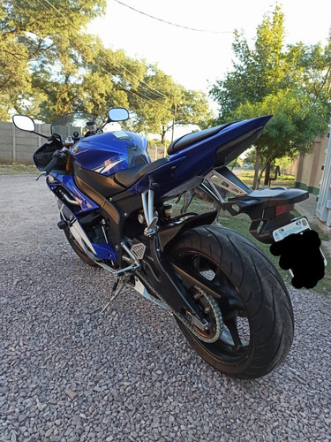 Yamaha R6