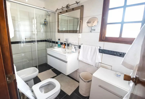 Venta De Casa 7 Dormitorios Playa Mansa - Ref : Pbi12802