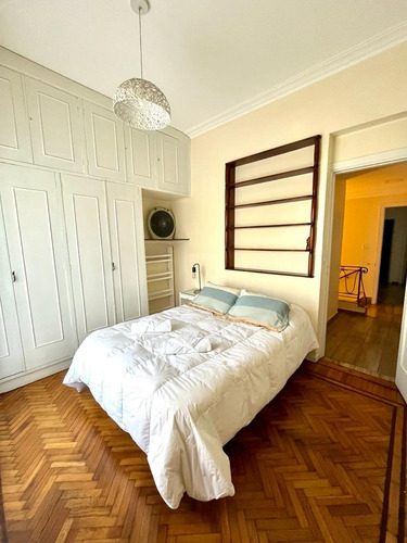 Ph En Venta. 6 Ambientes Al Frente Con Terraza. 317m2 . Apto Credito. Luminoso. Villa Urquiza