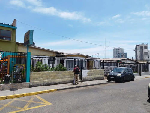 Terreno Para Inversionistas Cercano A Playa Brava Y Unap