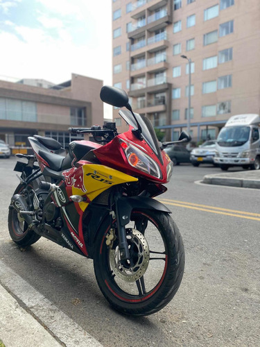 Yamaha R15