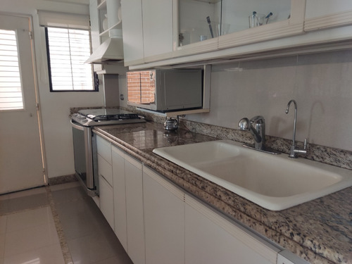 Imagen 6 de 16 de Rentahouse Celeste Nuñez 04244475408 Cod 2211475