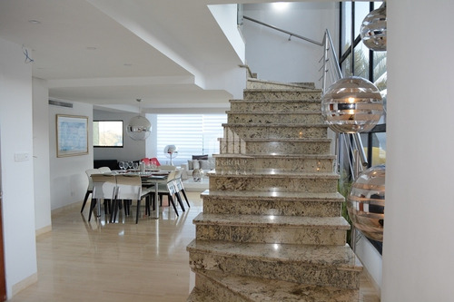 Imagen 15 de 30 de Rosaura Cortez Vende Penthouse De 3 Niveles En El Parral Res. Imola