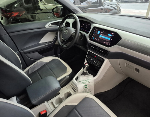 Volkswagen T-Cross 1.4 250 TSI TOTAL FLEX HIGHLINE AUTOMÁTICO