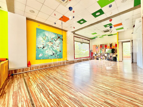 Gran Local Comercial En Venta Y Arriendo En Los Trapenses.