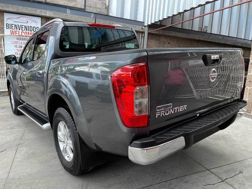 Imagen 8 de 15 de Nissan Np300 Frontier 2019 2.5 Le Aa Mt