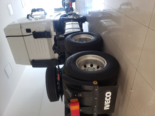 Imagen 8 de 15 de Iveco Hi Way 440cv 6x2 Dp