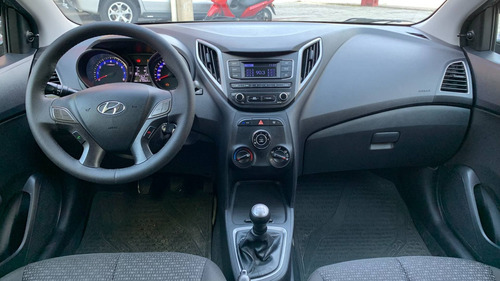 Imagem 10 de 12 de Hyundai Hb20 1.0 Unique 12v Flex 4p Manual