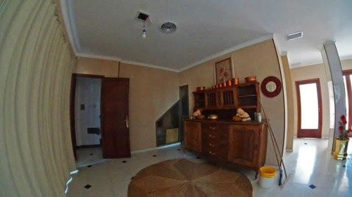 Imagen 7 de 30 de Casa Amplia En Venta Apta Para Vivienda O Uso Comercial Parque Independencia Centro Rosario