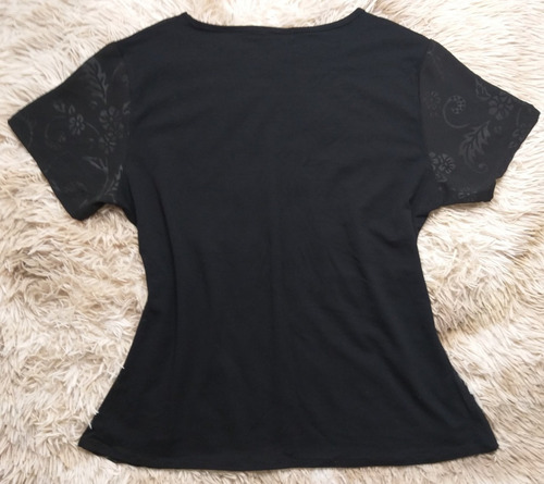Imagem 3 de 3 de Blusa Evangelica Blusinha Crepe Estampa Preta Feminina Moda