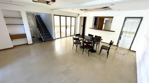Imagen 15 de 30 de Casa De 4 Dormitorios En Venta Con Quincho Y Piscina Fisherton Cerca De Calle Córdoba