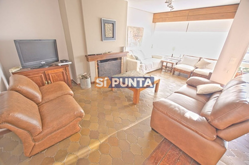 Imagen 3 de 17 de Apartamento En Alquiler Playa Mansa