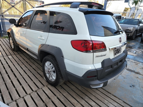 Imagen 10 de 25 de Fiat Palio Weekend Lock 2016