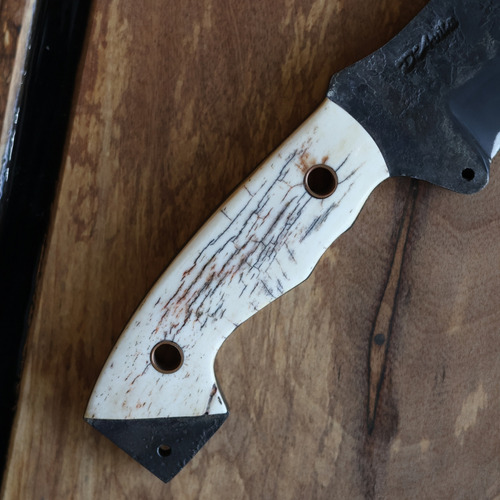 Faca Tracker D'avila 17cm Carbono E Osso, Camping, Bushcraft