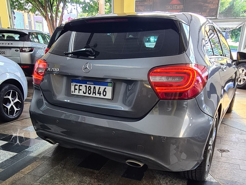 Imagem 8 de 13 de Mercedes-benz Classe A 2015 1.6 Urban Turbo 5p