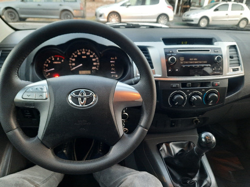 Toyota Hilux 3.0 Cd Sr 171cv 4x2 - B3