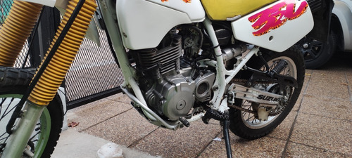 Imagen 4 de 7 de Suzuki Dr 350 Sp