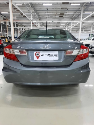 Imagem 4 de 12 de Honda Civic 1.8 Lxl . 4p Flex Aut. 2013