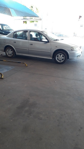 Chevrolet Astra Sedan 2001 1.8 Milenium 4p