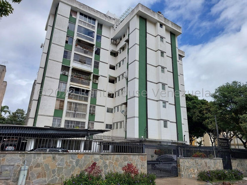 Yg Apartamento En Venta En La Trinidad Cod. 23-16293 Cm