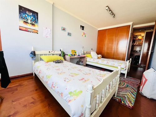Departamento En Venta De 4 Dormitorios En Las Condes