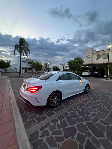 Mercedes-Benz Clase CLA 2.0 250 Cgi Sport At