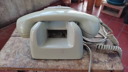 Imagen 3 de 3 de Teléfono De Disco Antiguo