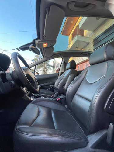 Imagen 9 de 11 de Peugeot 308 1.6 Feline Hdi 115cv